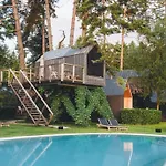 Resort Luxury Glamping Chocolate Village