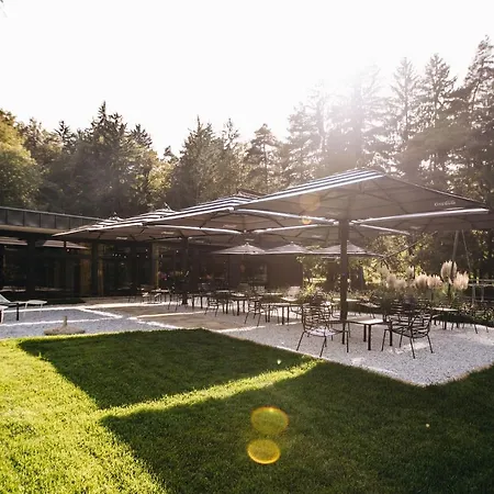 Luxury Glamping Chocolate Village *