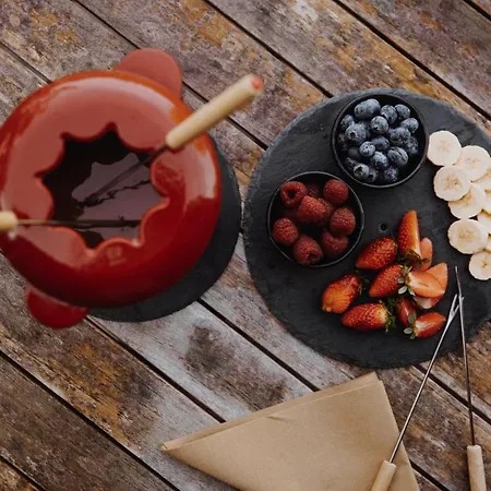 Luxury Glamping Chocolate Village *