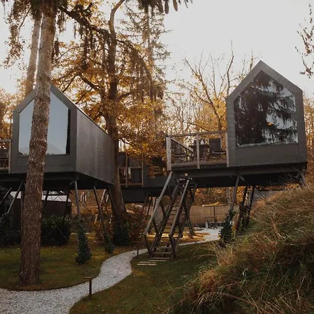 Üdülőközpont Luxury Glamping Chocolate Village 3*