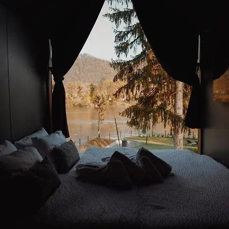 Üdülőközpont Luxury Glamping Chocolate Village