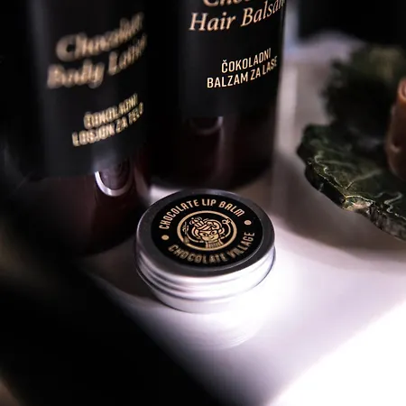 Luxury Glamping Chocolate Village * Maribor