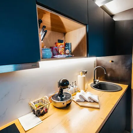 Luxury Glamping Chocolate Village Maribor