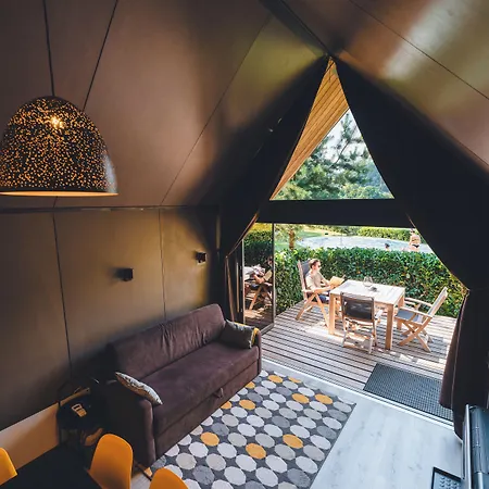 Resort Luxury Glamping Chocolate Village