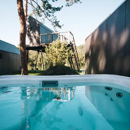Resort Luxury Glamping Chocolate Village *